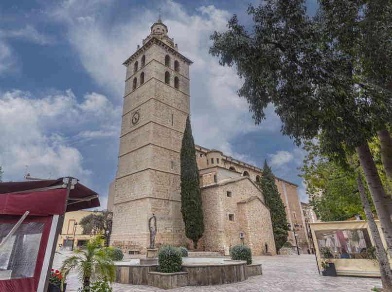 Mallorca - Inca 03 - iglesia de Santa Maria la Mayor.jpg